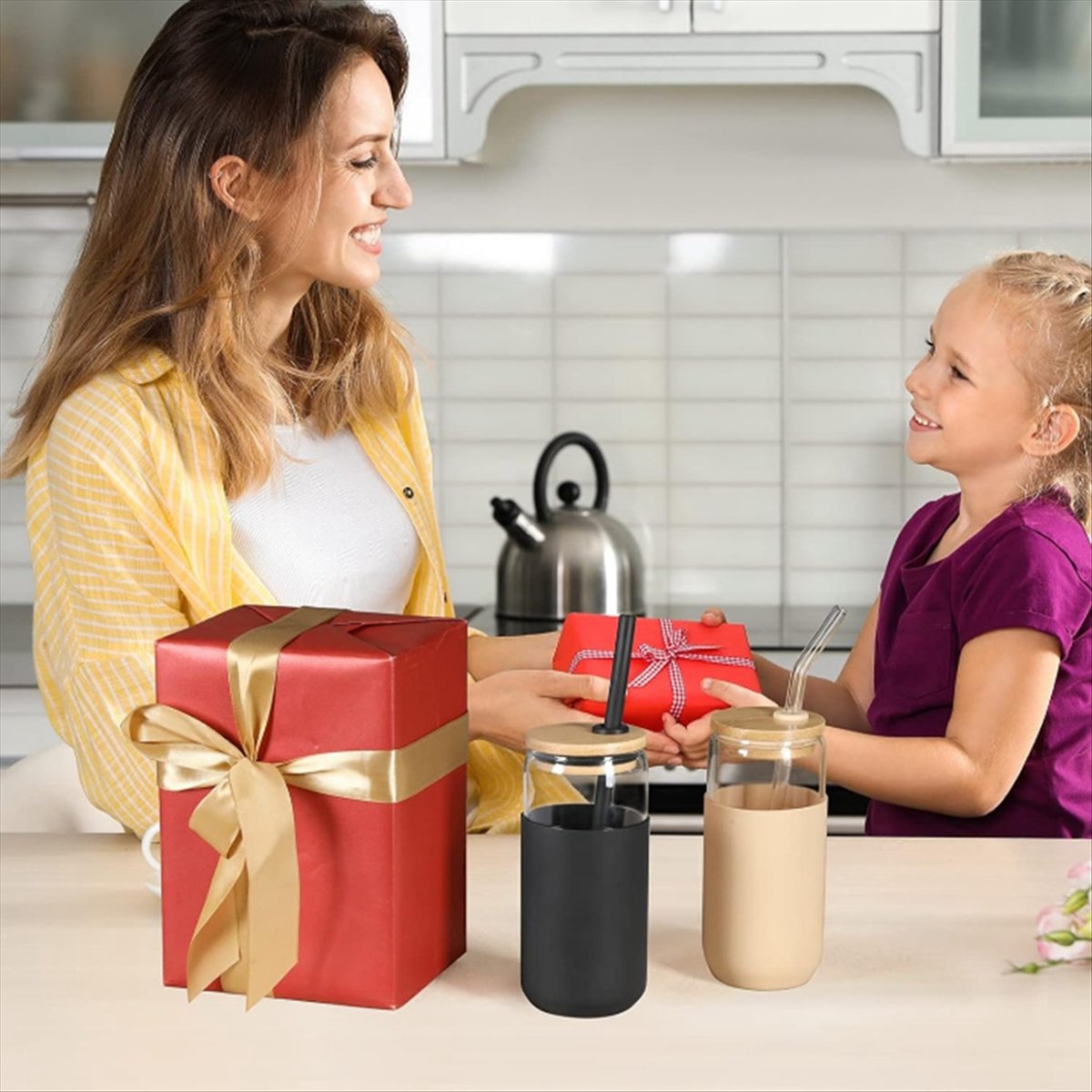 2색상 20온스 유리컵, 대나무 뚜껑 및 빨대 포함 - - Beer & Wine Jockey Plaza Shopping 리뷰 및 가격